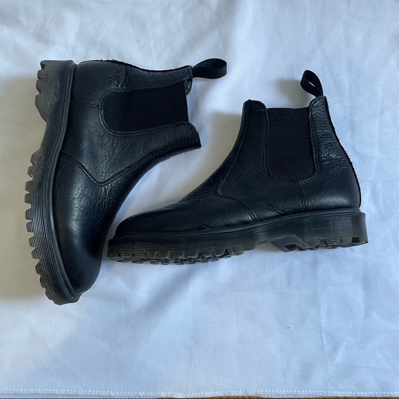Dr. Martens Chelsea Boots - Picture 4 of 6